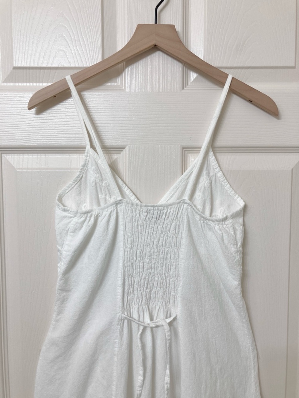 White Deep V Neck Peruvian Cotton Strappy Sundress Size Large Coastal Vacation - Picture 6 of 10